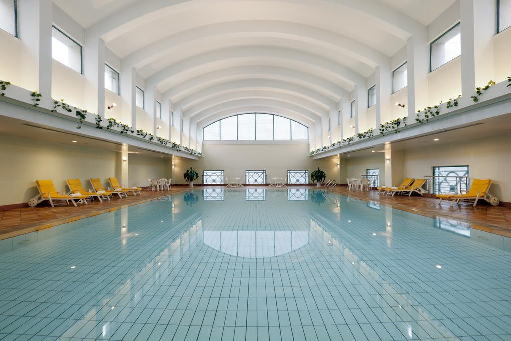 Hotel Equatorial Qingdao Exterior photo