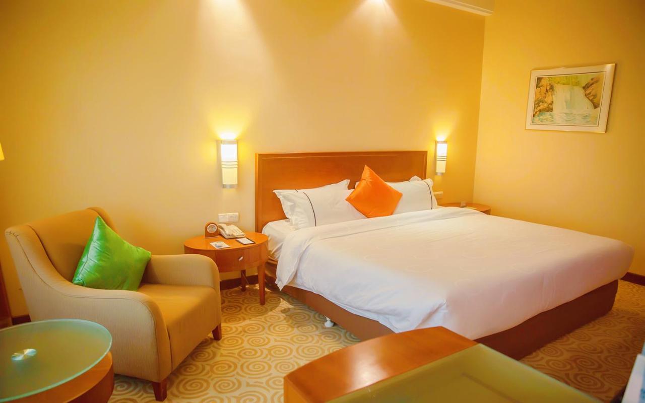 Hotel Equatorial Qingdao Exterior photo