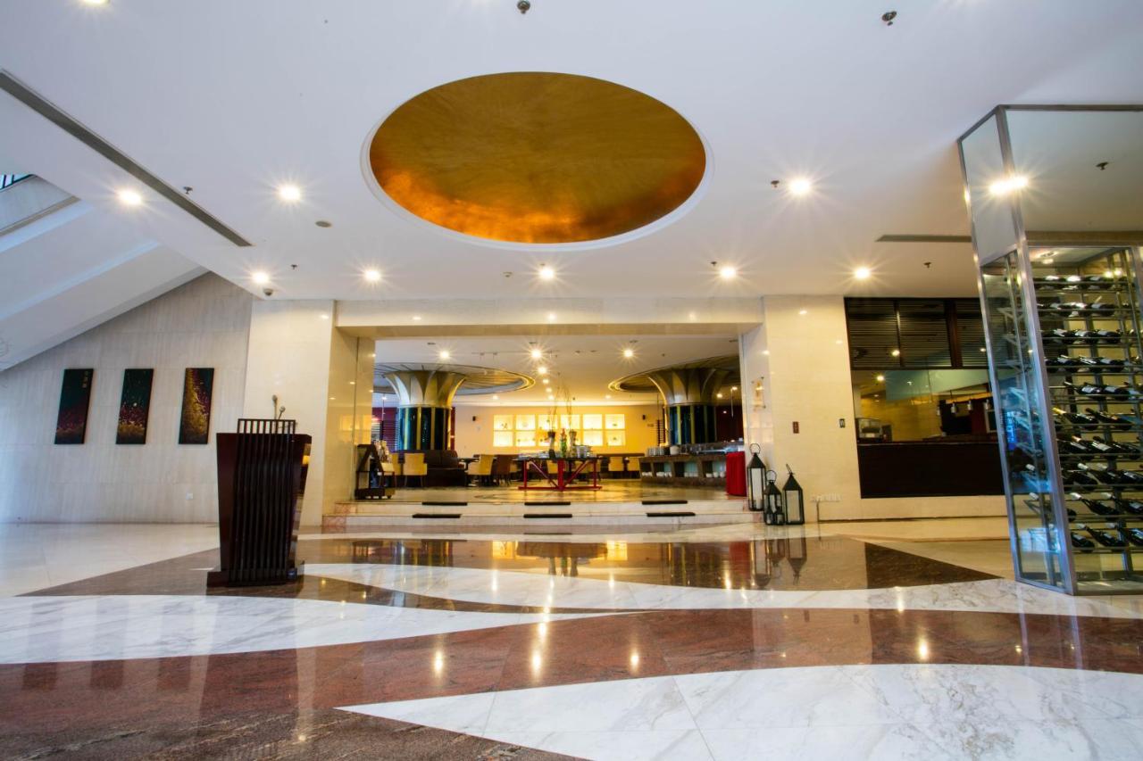 Hotel Equatorial Qingdao Exterior photo