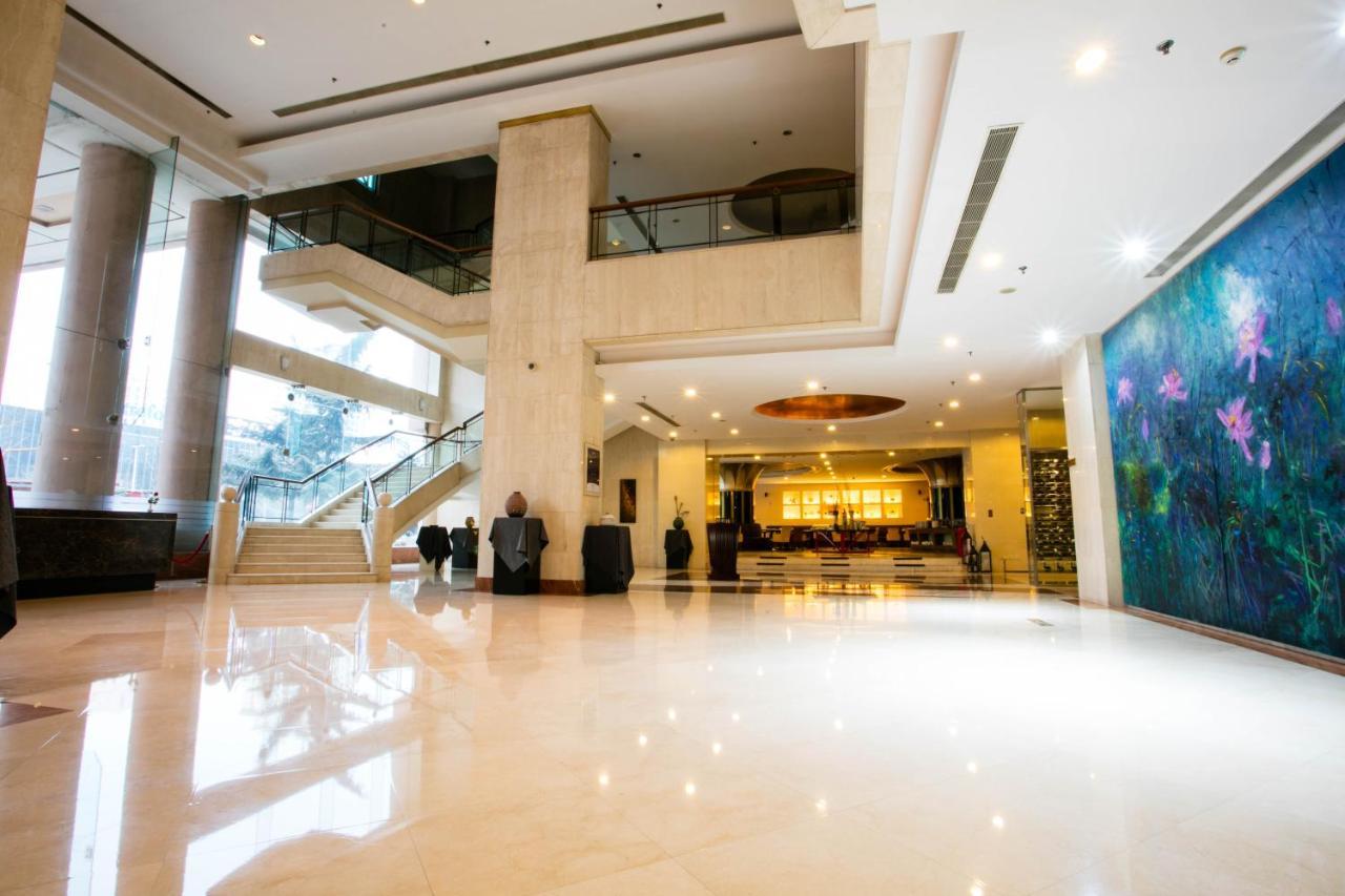 Hotel Equatorial Qingdao Exterior photo