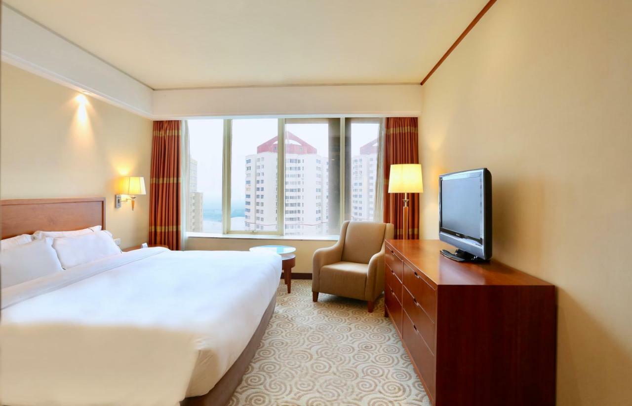 Hotel Equatorial Qingdao Room photo
