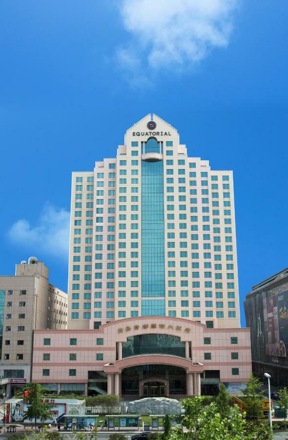Hotel Equatorial Qingdao Exterior photo