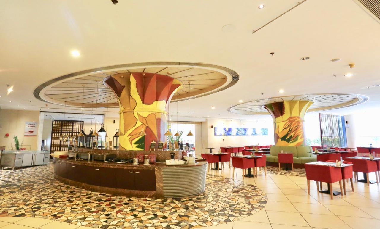 Hotel Equatorial Qingdao Exterior photo