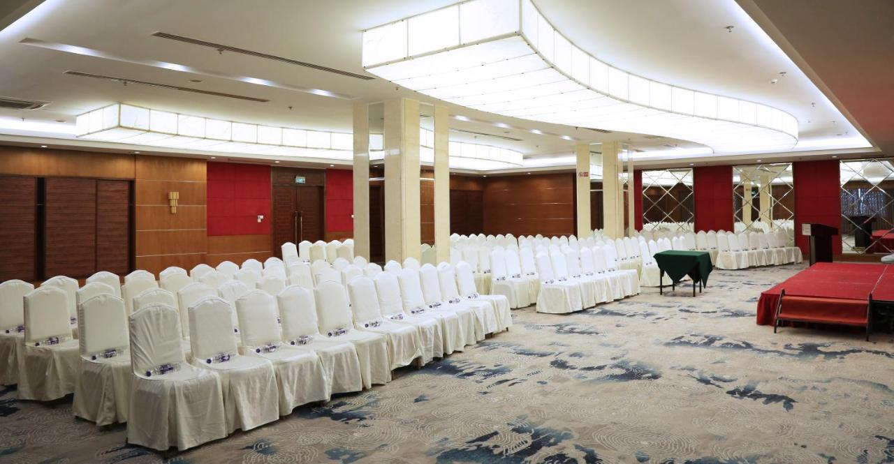 Hotel Equatorial Qingdao Exterior photo